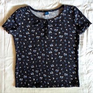 Ribbed Lettuce Trim T-Shirt